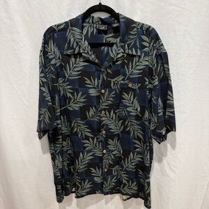 100% Silk Hawaiian Shirt XL Short Sleeve Button Up Tropical‎ Vacation Luau Leaf